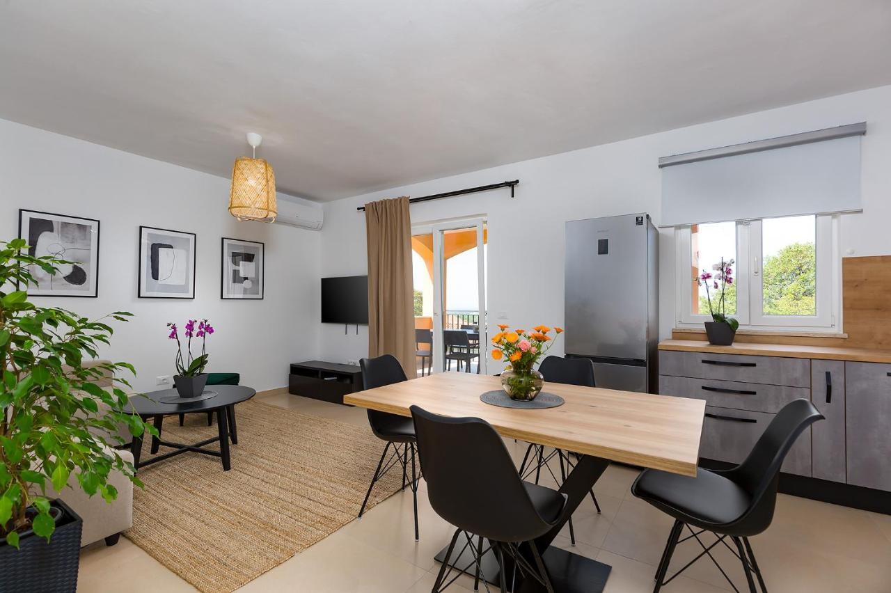 House Anna Apartment Porec Ngoại thất bức ảnh