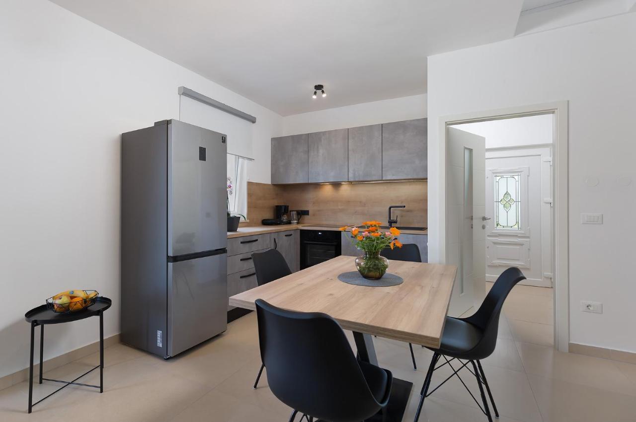 House Anna Apartment Porec Ngoại thất bức ảnh